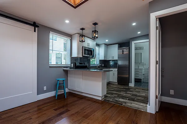 Rented by Compass | media 3