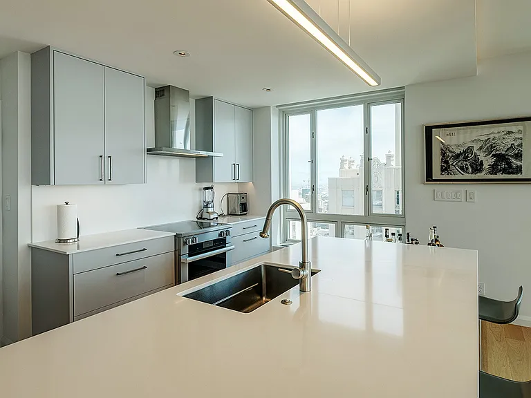 1200 California St #19D — Photo 10
