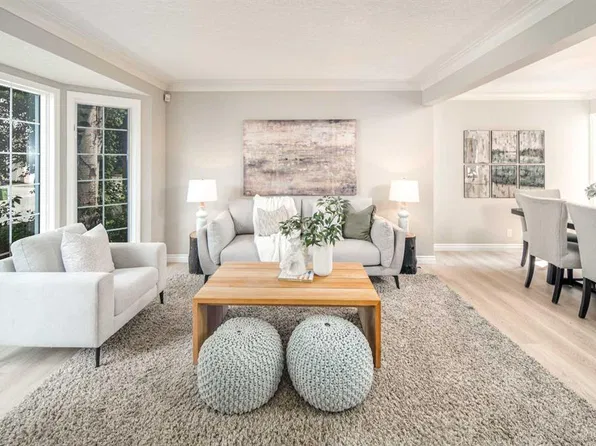 79 NE Hamptons Hts NW, Calgary, AB T3A 5W1