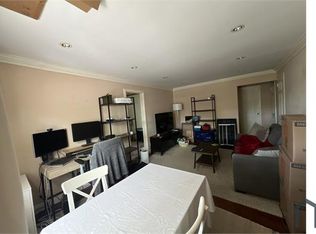 204 Seaton Rd APT 1, Stamford, CT 06902