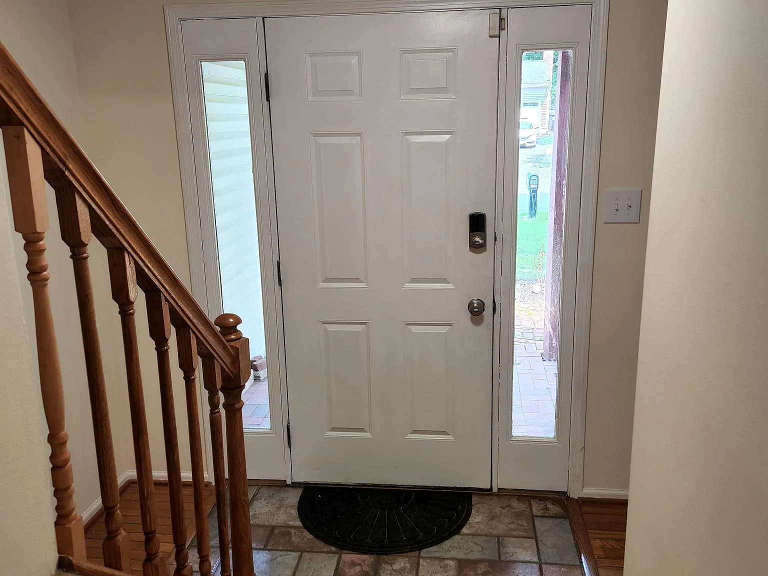 4 bed, 4.5 bath, 3100 sqft, $3,900 — Photo 2