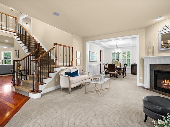 4th image of 2407 122nd Street NW