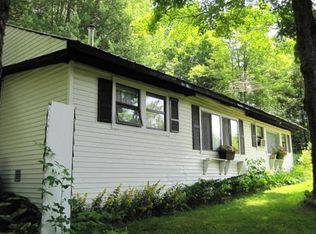 913 Lowr Elmore Mtn Rd, Morristown, VT 05661