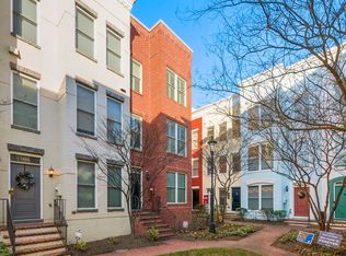 918 4th St SE, Washington, DC 20003