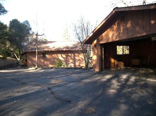 21076 Hillcroft Dr, Groveland, CA 95321