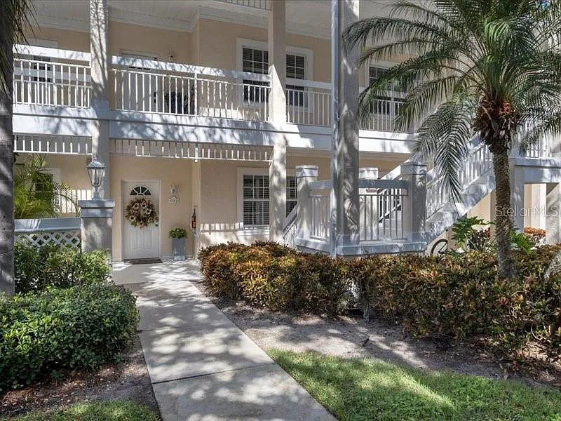 2 bed, 2.0 bath, 1215 sqft, $3,800 — Photo 3