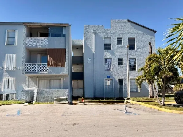 1725 W 60th St, Hialeah, FL