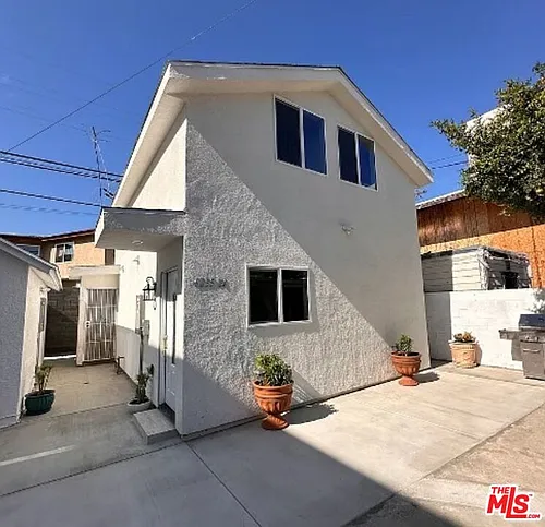 6235 1/4 Banner Ave Photo 1