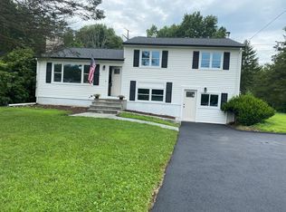 30 Dean Rd, Brookfield, CT 06804
