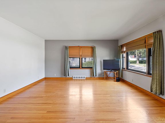 4th image of 426 Keilman St
