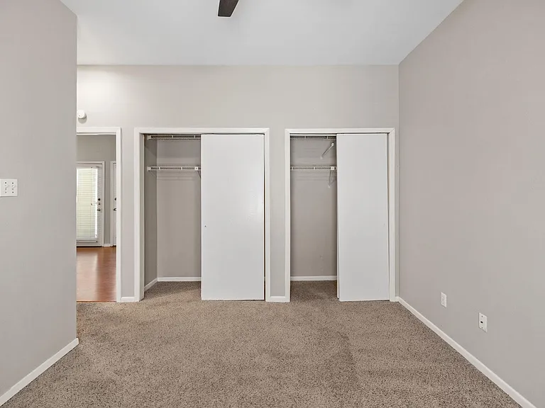 712 Graham Pl #203 — Photo 17