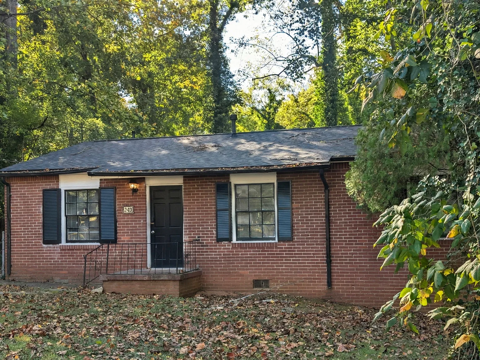 243 Toni Place Southeast - 1 — Photo 1