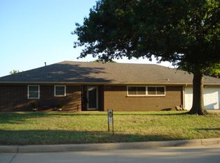 2202 Flamingo Ln, Duncan, OK 73533