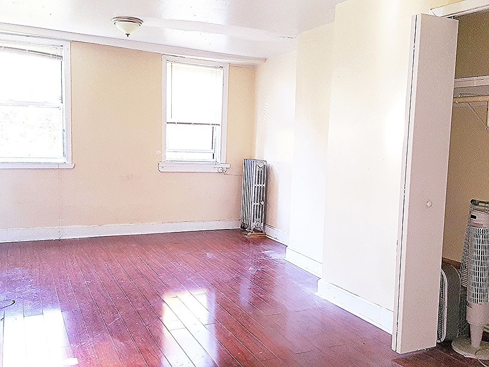 1st image of 642 Nostrand Ave APT 3