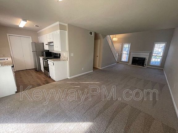 2nd image of 429 Creekwalk Dr