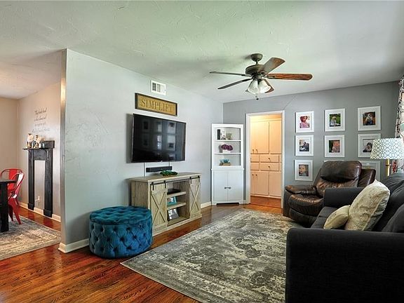 4th image of 9504 Mahler Pl