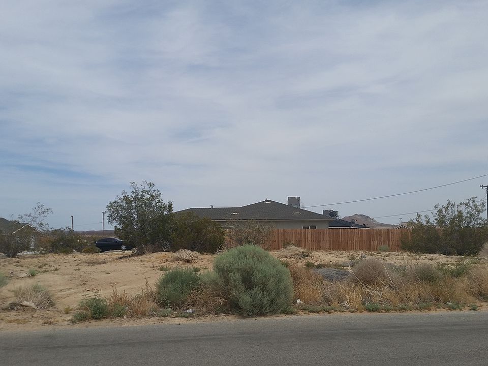 2nd image of 21910 Joan Ct