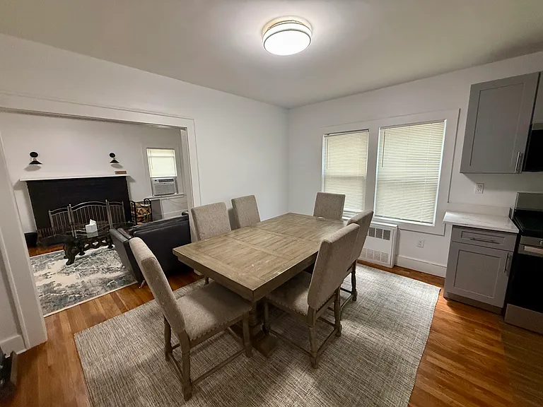 131 W Ramapo Ave — Photo 3