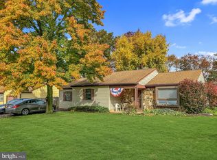 671 Whittier Dr, Warminster, PA 18974