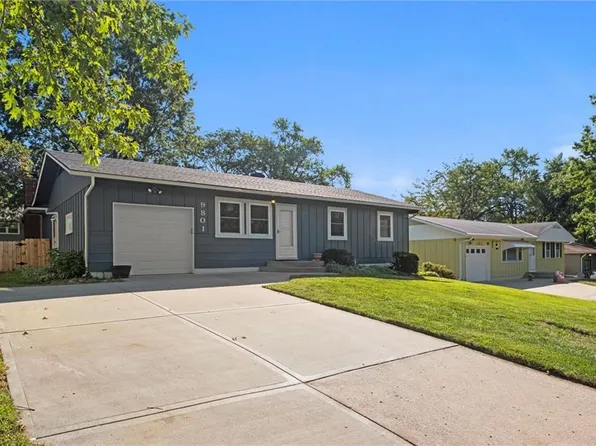 9801 James A Reed Rd, Kansas City, MO 64134