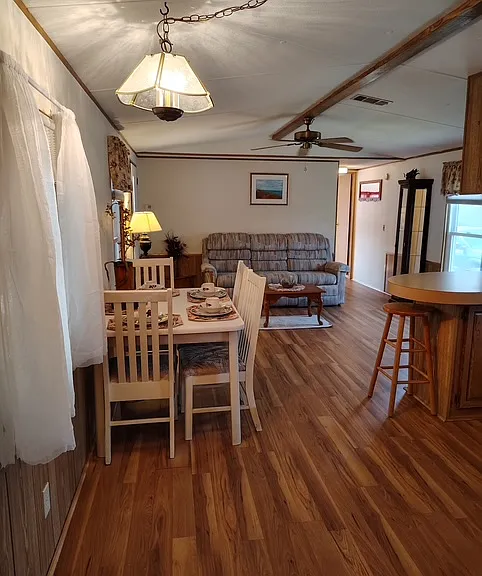 6855 Coconut Grove Cir — Photo 10