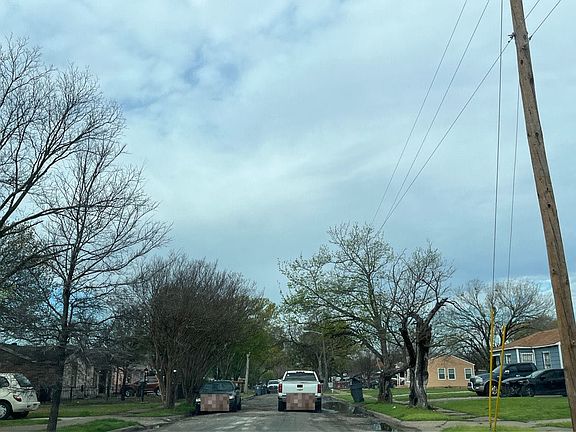 5th image of 7828 Maxwell Ave