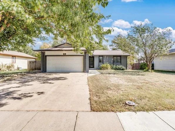 610 S Walnut St, Goddard, KS 67052