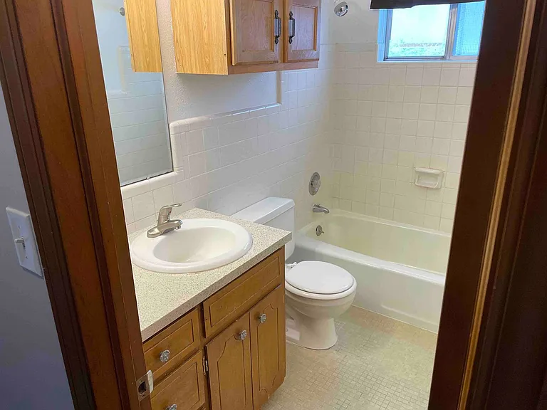 O-680 Lake Michigan Dr NW — Photo 10