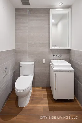 Rented by Artur Gutman, LREB | media 9