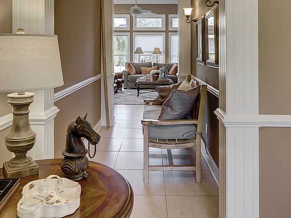 2nd image of 13 Royal Pointe Dr