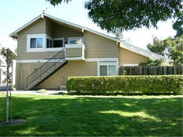 1st image of 945 Summerside Dr Unit B