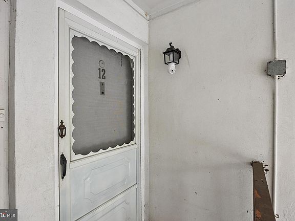 4th image of 411 Stiles C12 Ave #C-12