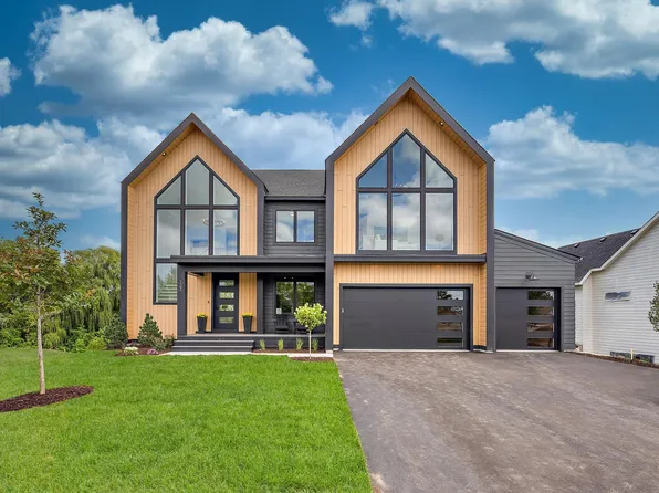 13800 27th St N, Stillwater, MN 55082