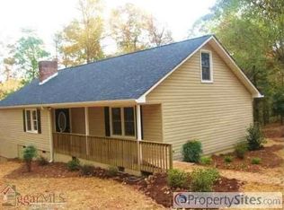 590 Center Dr, Taylors, SC 29687