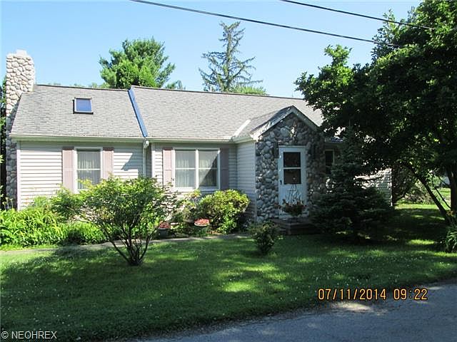1st image of 860 Howard Dr