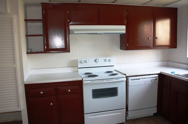 Kitchen, new range, range hood and dishwahser