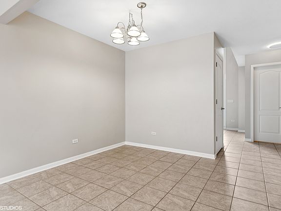 5th image of 726 Kresswood Dr