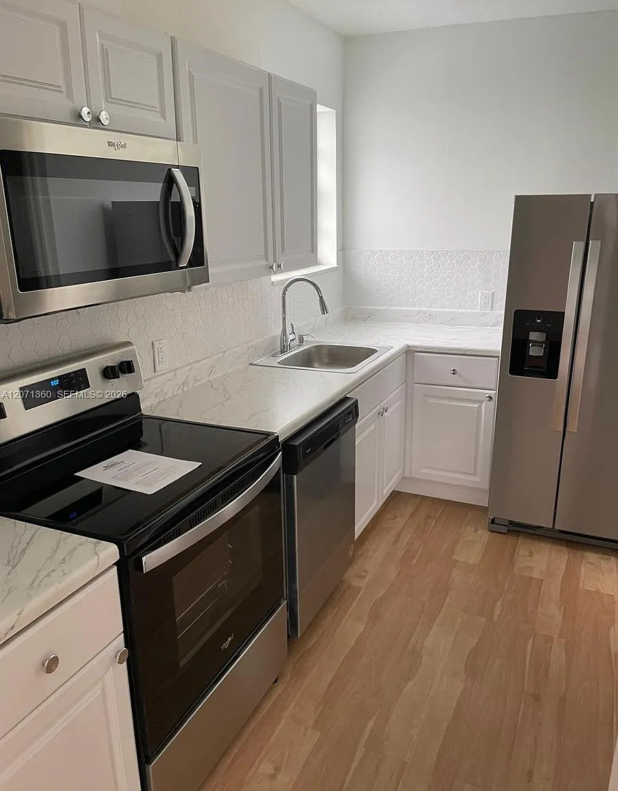 San Denis Estates — Photo 1