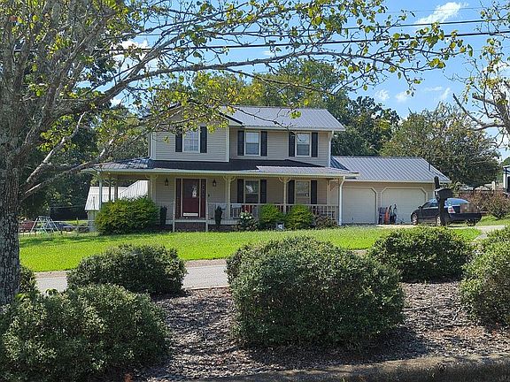 2nd image of 600 Lynnwood Ln