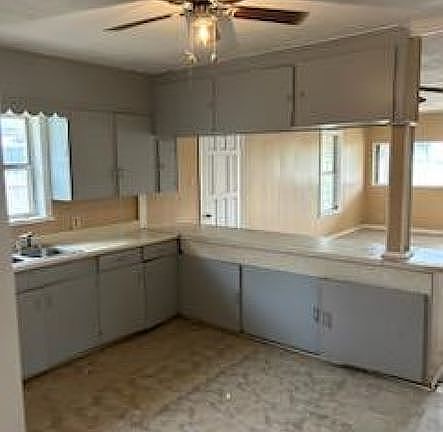 3rd image of 1001 W Tilley St