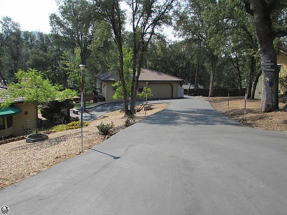 5th image of 14251 Hillview Ct