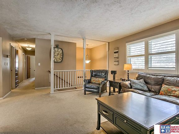 5th image of 441 Driftwood Dr