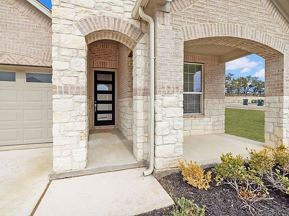 5th image of 309 Barton Run Dr