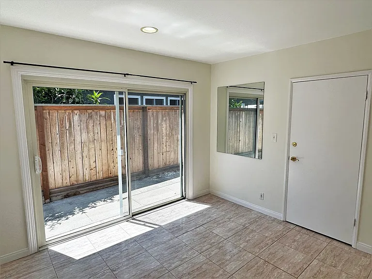 7410 Earldom Ave — Photo 6