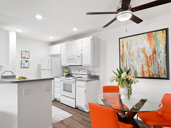 5th image of 655 Baker St APT F105