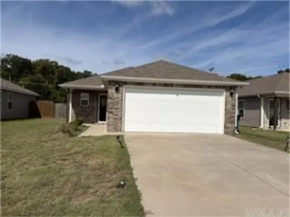 1805 Peony St, North Little Rock, AR 72117
