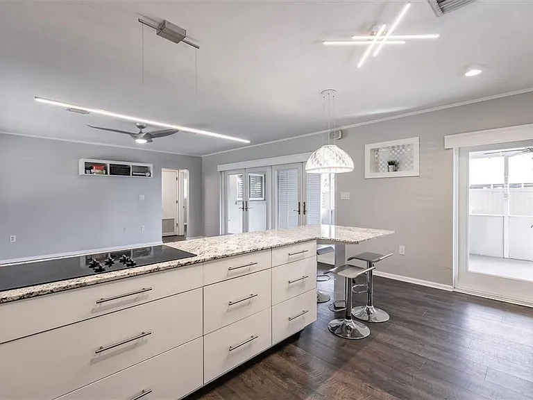 1720 Colleen St — Photo 14