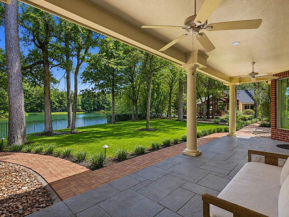 1st image of 7 Pastoral Pond Cir