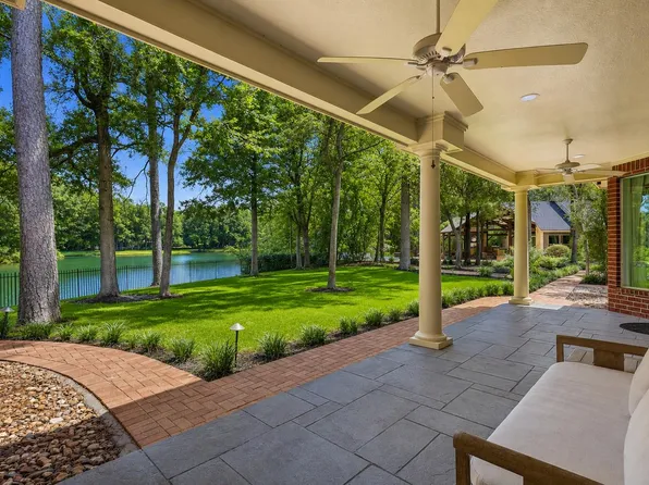7 Pastoral Pond Cir, Spring, TX 77380