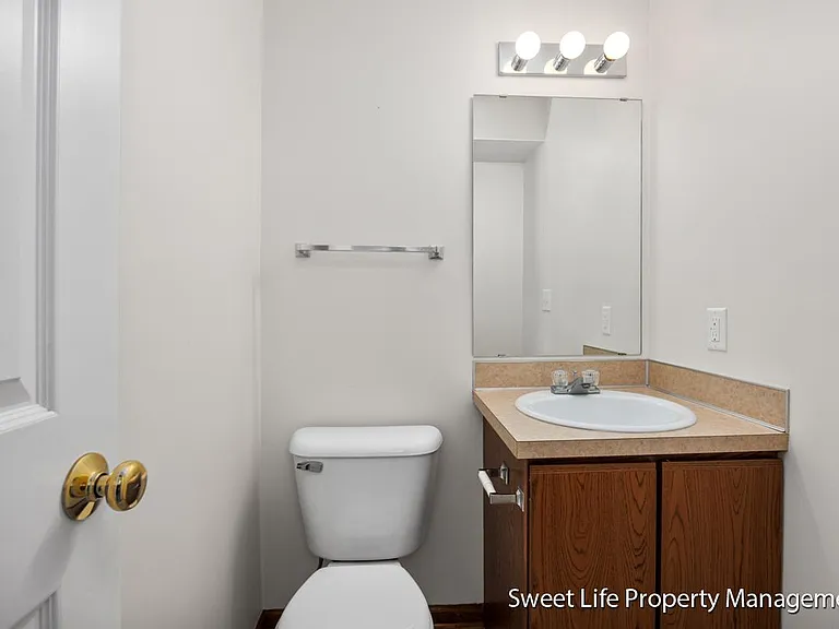 918 Cedar Run Ct NW — Photo 3